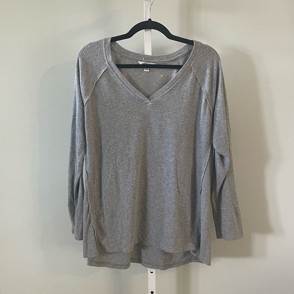 Wildfox Gray V-Neck Sweater - Picture 1 of 4